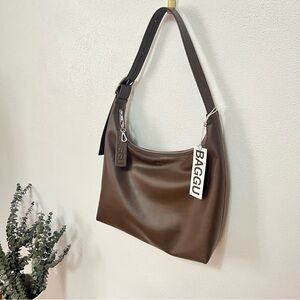 baggu Recycled Leather Shoulder Bag in brown